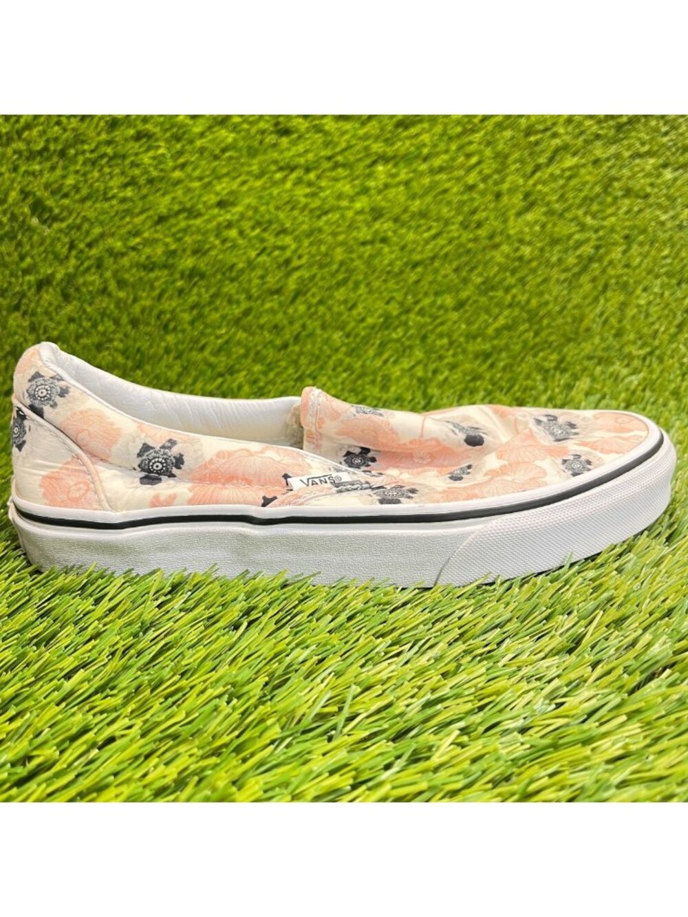 Vans Asher Platform Womens Size 6 Pink Beige Black Athletic Skate Shoes Sneakers
